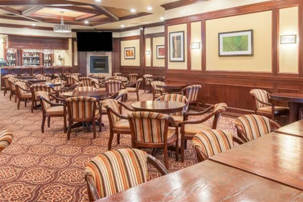 Hotel Greenwood & Suites, 3*